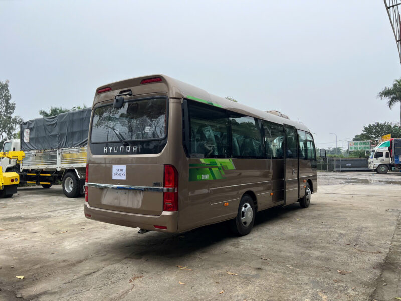 Hyundai County One Đồng Vàng Thân Dài 29 Chỗ