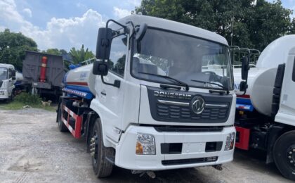 Xe Phun Nước Rửa Đường Dongfeng 9 Khối