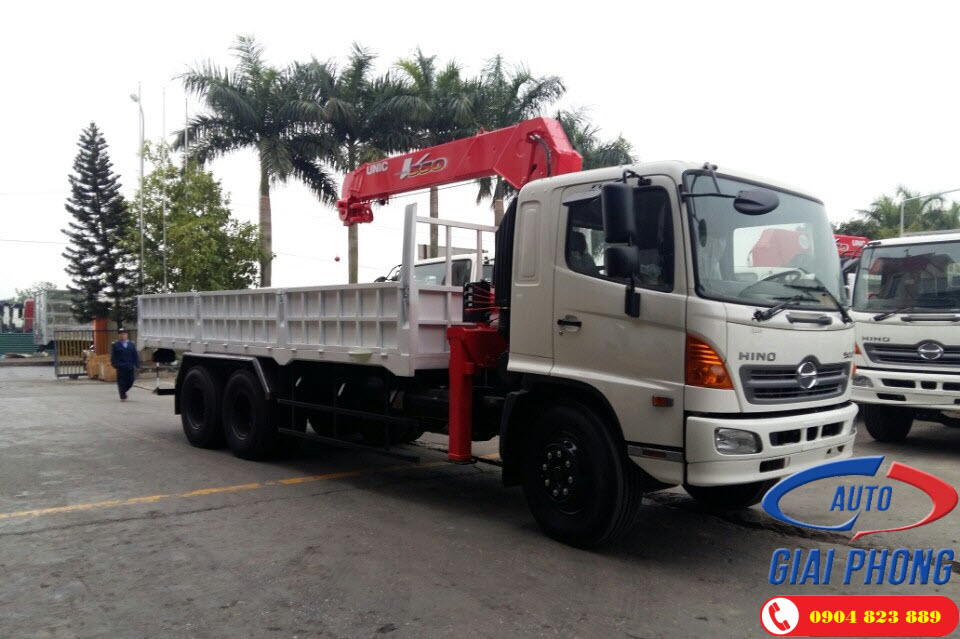 Xe tải HINO FL8JSTA gắn cẩu UNIC UR-V543 5 Tấn 3 Khúc