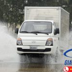 Xe tải Hyundai H100 1 Tấn Thùng Kín