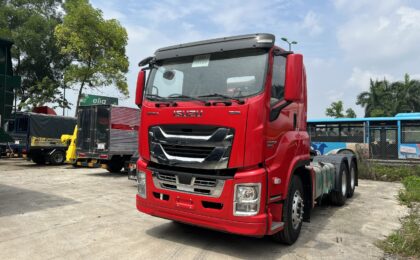 Xe Đầu Kéo Isuzu Giga 380HP 2 Cầu Nhập Khẩu