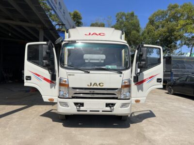 Jac N900S Plus 9 Tấn Nâng Đầu Chở Máy Công Trình