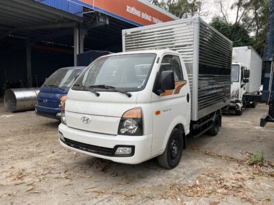 Xe tải Hyundai H150 Porter 1.5 Tấn Thùng Kín
