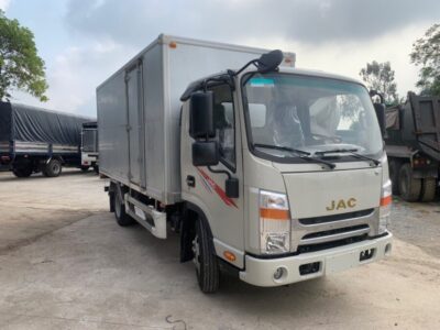 JAC N350S Pro E5 3.5 Tấn Thùng Kín 4.5m Máy Cummins (Mỹ)