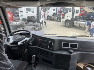 Đầu Kéo Faw 1 cầu 260 HP Nhập Khẩu