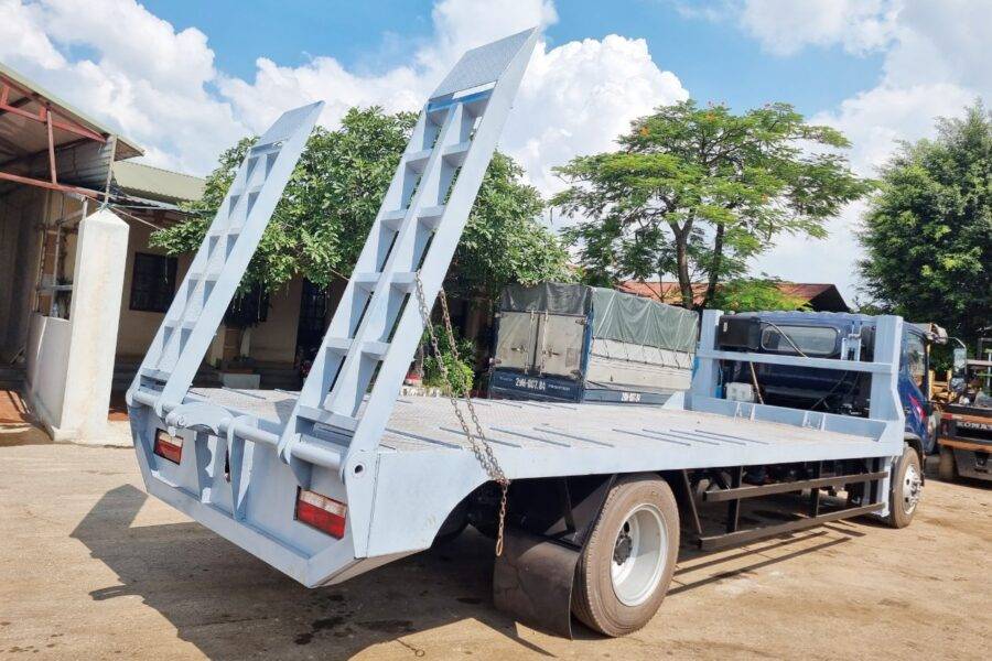 Sàn nâng đầu chở máy Jac N900S