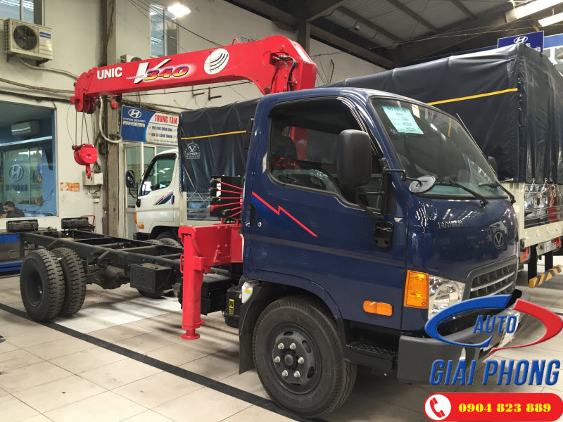 Xe tải Hyundai gắn cẩu