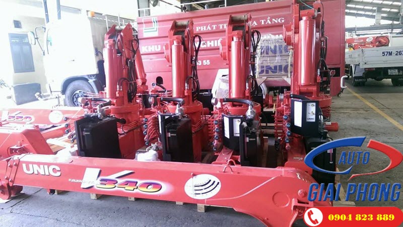 Xe tải HINO XZU730L 5 Tấn gắn cẩu UNIC UR-V345 3 Tấn 5 Khúc