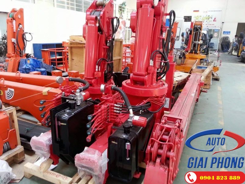 Xe tải HINO XZU730L 5 Tấn gắn cẩu UNIC UR-V345 3 Tấn 5 Khúc