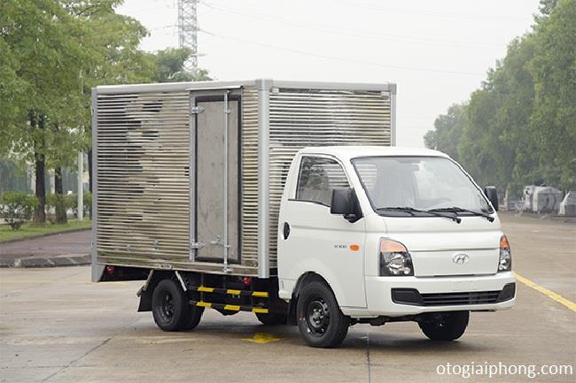 Xe tải Hyundai H100 1 Tấn Thùng Kín