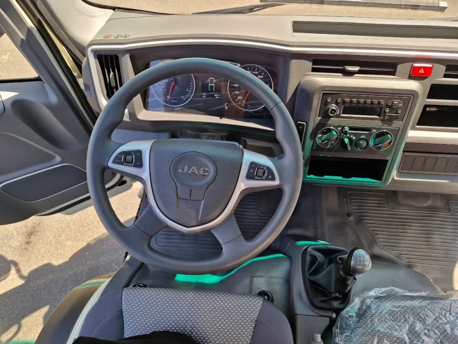 tay lái Jac n200S E5 2 tấn