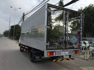 Xe bồn chở cám 9 khối Hyundai HD120S 8 Tấn Đô Thành