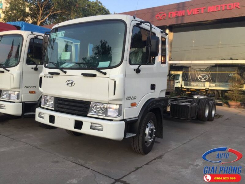 Xe nâng đầu chở máy công trình Hyundai HD210 Nhập Khẩu