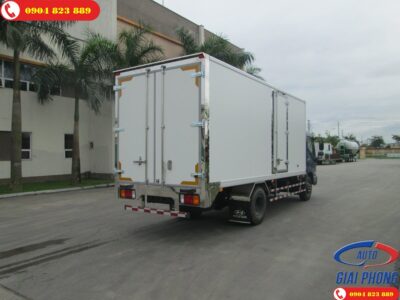 Xe tải Hyundai New Mighty EX8 Thùng Đông Lạnh